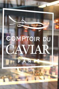expérience insolite paris greets paris comptoir du caviar prestation prestige paris cadeau surprise