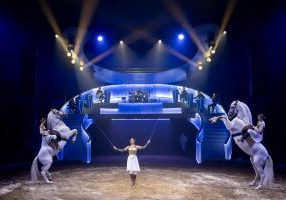 folies gruss cirque 50 ans spectacle équestre Alexis Gruss